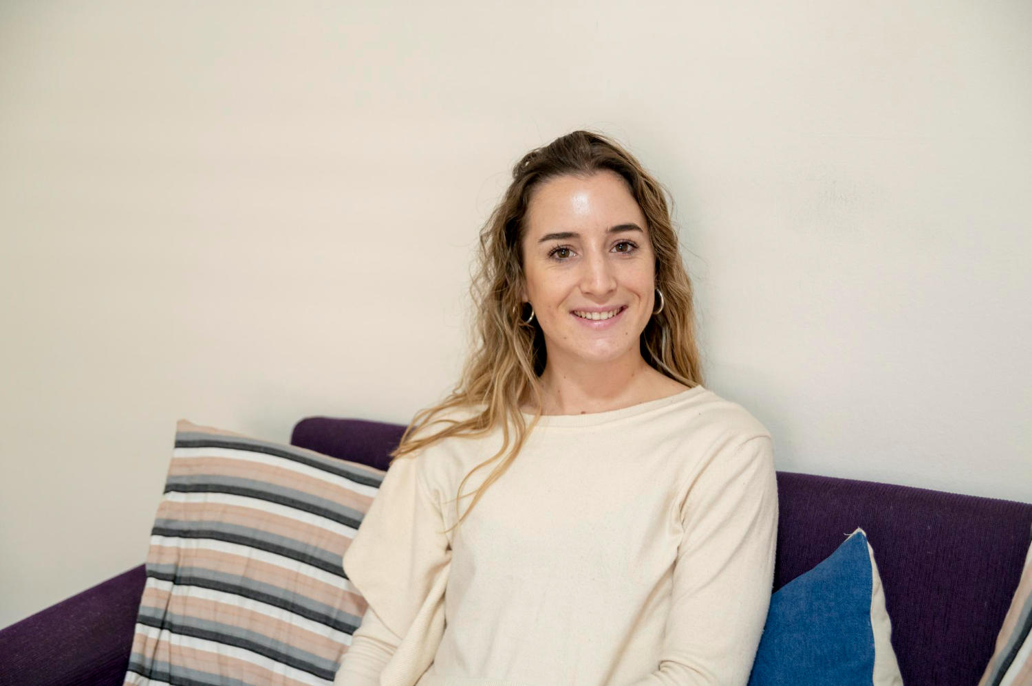 6,000 dolard a month job here' s emily' s salary, 35, mortician